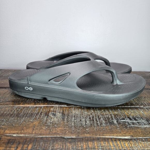 Oofos Ooriginal Mens Size 11 Recovery Slip-On Flip Flops Beach Sandals Black - Picture 1 of 11